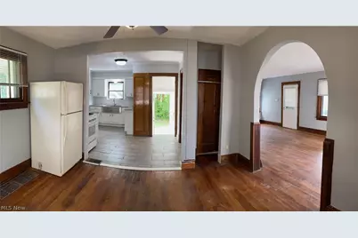 493 Rentschler Street, Akron, OH 44304 - Photo 6