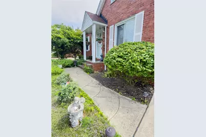 220 E 327th Street, Willowick, OH 44095 - Photo 32