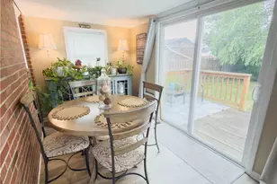 220 E 327th St, Willowick, OH 44095 - Photo 4