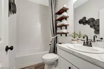 105 Harvest Way, Elyria, OH 44035 - Photo 14