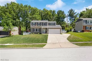 3865 Silverwood Dr, Stow, OH 44224 - Photo 2
