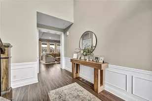 32642 Royal Troon Dr, Avon Lake, OH 44012 - Photo 4