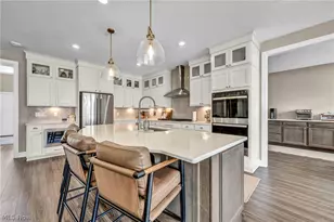 32642 Royal Troon Dr, Avon Lake, OH 44012 - Photo 8