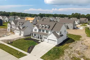 32642 Royal Troon Dr, Avon Lake, OH 44012 - Photo 2