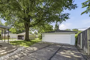 28626 Forest Rd, Willowick, OH 44095 - Photo 36