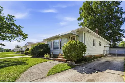 28626 Forest Road, Willowick, OH 44095 - Photo 2