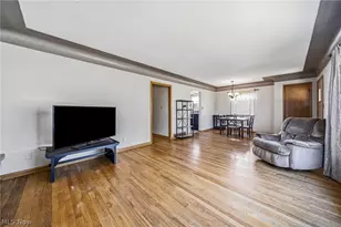28626 Forest Rd, Willowick, OH 44095 - Photo 6