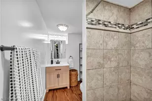 1295 Cherry Ln, Brunswick, OH 44212 - Photo 20
