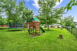 1295 Cherry Ln, Brunswick, OH 44212 - Photo 24