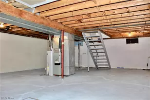 1645 California Ave, Louisville, OH 44641 - Photo 14