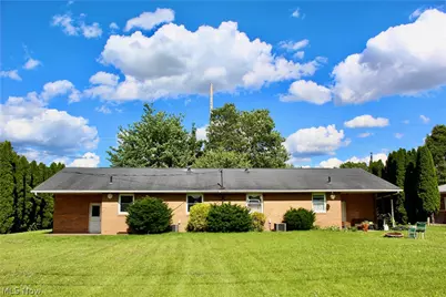 1645 California Avenue, Louisville, OH 44641 - Photo 2