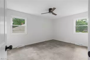 4126 Stratford Rd, Youngstown, OH 44512 - Photo 16