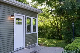 4126 Stratford Rd, Youngstown, OH 44512 - Photo 2