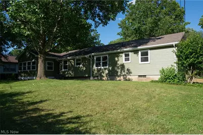 4126 Stratford Road, Youngstown, OH 44512 - Photo 4