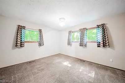 5950 Bayberry Circle, North Ridgeville, OH 44039 - Photo 14