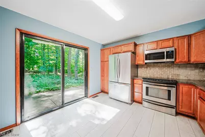 5950 Bayberry Circle, North Ridgeville, OH 44039 - Photo 4