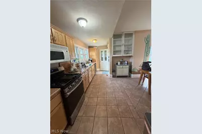 221 Oakwood Avenue, Marietta, OH 45750 - Photo 6