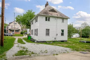 1424 S Liberty Ave, Alliance, OH 44601 - Photo 4