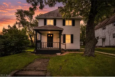 1424 S Liberty Avenue, Alliance, OH 44601 - Photo 1