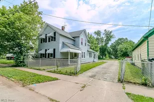 3295 W 46th St, Loveland, OH 44102 - Photo 2
