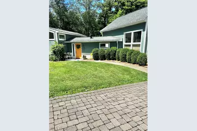 631 Pleasant Street, East Liverpool, OH 43920 - Photo 2