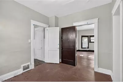 7425 Indiana Avenue, Loveland, OH 44105 - Photo 14