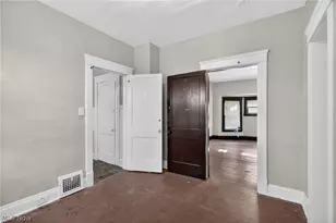 7425 Indiana Ave, Loveland, OH 44105 - Photo 14