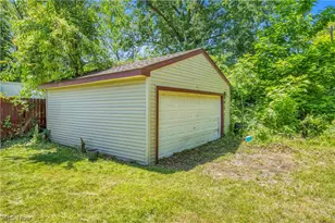 1108 E 143rd St, Loveland, OH 44110 - Photo 38