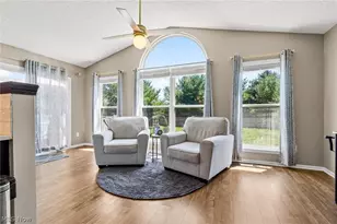 9195 Victoria Ln, North Ridgeville, OH 44039 - Photo 20