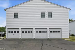 2549 Royal County Down, Uniontown, OH 44685 - Photo 6