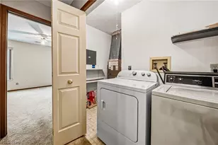 6221 Center St, Mentor, OH 44060 - Photo 10