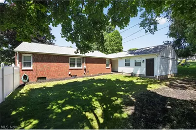 1807 Wicliff Avenue NE, Massillon, OH 44646 - Photo 4