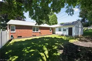 1807 Wicliff Ave NE, Massillon, OH 44646 - Photo 4