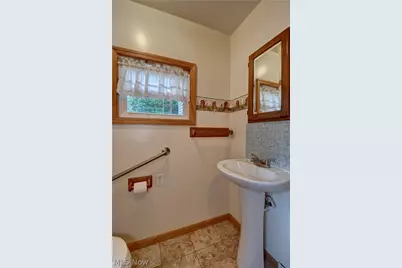 305 Main Street W, Beach City, OH 44608 - Photo 12