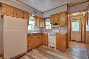 305 Main St W, Beach City, OH 44608 - Photo 10