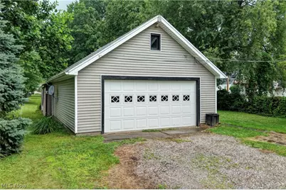 305 Main Street W, Beach City, OH 44608 - Photo 30