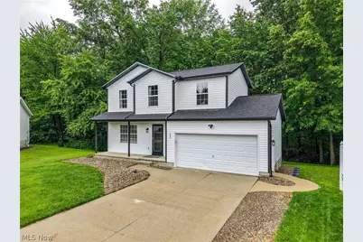 653 Diamond Circle, Ravenna, OH 44266 - Photo 2