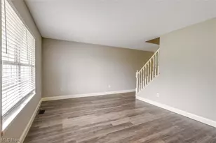 653 Diamond Cir, Ravenna, OH 44266 - Photo 16