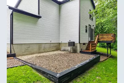 653 Diamond Circle, Ravenna, OH 44266 - Photo 8