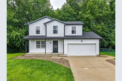 653 Diamond Circle, Ravenna, OH 44266 - Photo 1