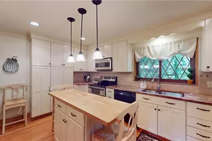 134 N Revere Rd, Akron, OH 44333 - Photo 14