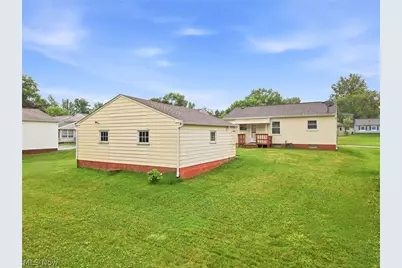 404 Elizabeth Street, Hubbard, OH 44425 - Photo 28