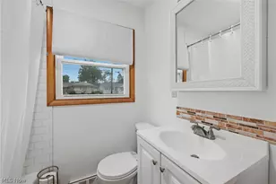 404 Elizabeth St, Hubbard, OH 44425 - Photo 16