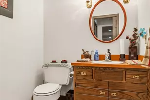 8810 Blossom Cir NW, Massillon, OH 44646 - Photo 24