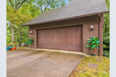 8810 Blossom Circle NW, Massillon, OH 44646 - Photo 2