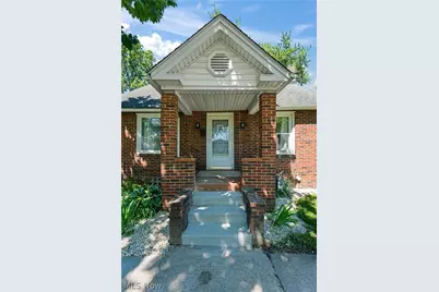 33 Parkway Boulevard, Alliance, OH 44601 - Photo 4