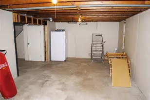 210 Oakdale Dr, South Amherst, OH 44001 - Photo 18