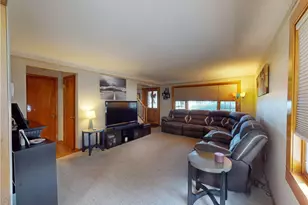 2182 Buena Vista Dr, Wickliffe, OH 44092 - Photo 6