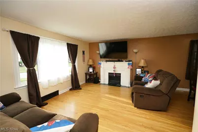 167 Brandtson Avenue, Elyria, OH 44035 - Photo 2