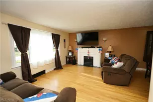 167 Brandtson Ave, Elyria, OH 44035 - Photo 2